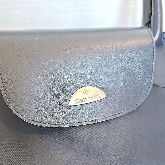 Samsonite navy nylon/ Leather weekender foldable duffle bag - Picture 2 of 16